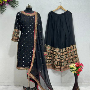 Mayorista Mujeres negras Sharara y Gharara Salwar Kameez para festivales Bodas Fiestas y ocasiones especiales - Product Image 2