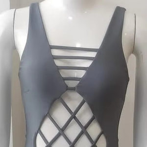 Ensemble de bikini personnalisé unisexe de haute qualité 2 pièces avec décoration de ceinture brodée en élasthanne/nylon Service OEM disponible - Product Image 1