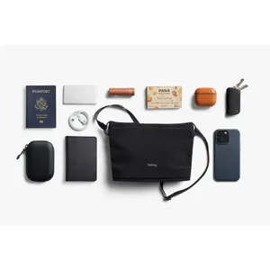 กระเป๋าเป้สะพายหลัง Bellroy Lite รุ่น Lite Series แบบยั่งยืนพร้อมสายสะพายไหล่ - Product Image 6