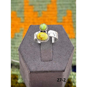 Bague ajustable style Southwest en turquoise Palomino et argent sterling, sertie clos, style bohème affirmé, pour usage quotidien, pierre taille poire - Product Image 2