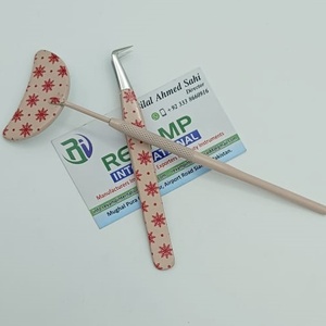 Pinzas para pestañas en forma de media luna de acero inoxidable a precio de fábrica Herramienta de belleza sostenible para extensiones de pestañas - Product Image 3