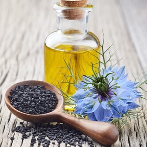 Aceite Esencial de Nigella Sativa 100% Puro al por Mayor, Aceite de Semillas Negras con Aroma Fresco, Compre en Línea desde India - Product Image 3