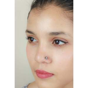 Piercing Nasal de Plata 925, Diseño Vintage Nazakat Sol, Joyería Infantil, Material Principal Aleación de Titanio, Acero Inoxidable y Ópalo - Product Image 3