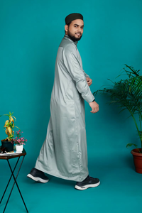 <b>Men's</b> Traditional Polyester Breathable Muslim <b>Thobe</b> with Contrasting Design Elements Imported Now Available! - Product Image 2