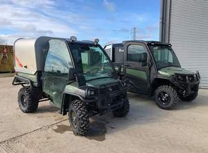 Tracteur tondeuse John Deere 1025R de qualité supérieure avec godet et chargeur arrière / Mini-chargeuse arrière 4x4 de construction - Product Image 6