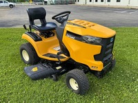 Tractores Cortacésped Cub Cadet XT1 LT42, Compre un Tractor Cortacésped de Primera Calidad con Manejo Suave, Asiento Cómodo y Corte Eficiente del Césped