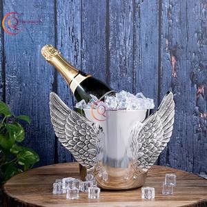 Seau à glace de refroidissement du vin en métal de dernière conception en acier inoxydable de haute qualité argenté poli avec des outils de Barware de poignée de plume - Product Image 2
