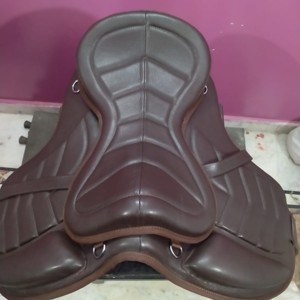 Selle anglaise en cuir Western de qualité supérieure Freemax sans arbre et légère, durable et confortable pour les cavaliers - Product Image 2