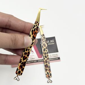 Las mejores tendencias, pinzas de volumen de arranque de 90 grados, estampado de guepardo, diseño de corazón CNC, pinzas de extensión de pestañas de Punta puntiaguda sostenible - Product Image 2