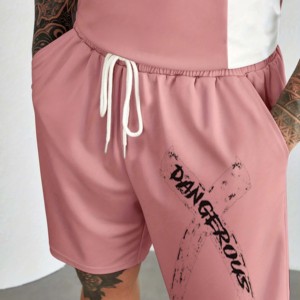 Conjunto de camisetas y pantalones cortos con estampado gráfico de dos piezas personalizado, ropa de verano para hombre, conjunto de camisetas y pantalones cortos de talla grande de 2 piezas para hombre - Product Image 3