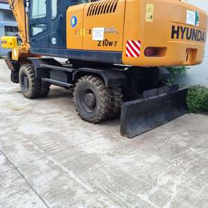 Excavatrice sur pneus Hyundai R210W-7 d'occasion fabriquée en Corée du Sud, 20 tonnes, modèle 2016, certifiée CE ISO, capacité de la cuve de 0,8 m3, moteur de 124 kW - Product Image 6
