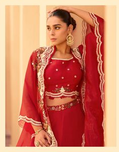 ชุดพรีเมียมคอลเลคชั่นผ้าชีนอนปักลายหนาแน่น ผู้ผลิตและจำหน่ายเสื้อผ้าแฟชั่นสตรีจากเมืองสุรัต - Product Image 4