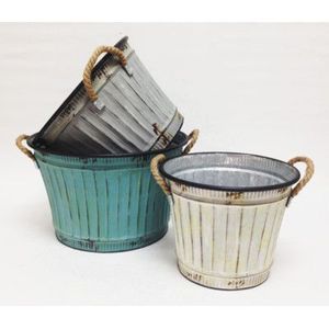 Seau de jardinière galvanisé de style campagnard authentique pour arrangements floraux de bricolage ou style d'étagère de ferme - Product Image 2