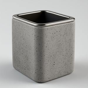 Ensemble d'accessoires de salle de bain de luxe avec construction métallique, design moderne, durable et écologique pour salles de bain élégantes - Product Image 3