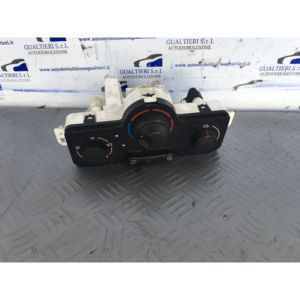 CLIMATISEUR RENAULT Modus 1ère Série 7701070473 (04>06) - Product Image 1