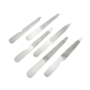 Lima de esmalte de uñas de acero inoxidable curvo Herramienta de metal de manicura personal con uso cómodo para los dedos - Product Image 2