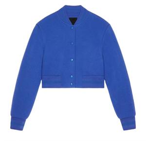 Veste de sport courte matelassée personnalisée avec logo pour femmes, avec options d'impression sur coton et style universitaire - Product Image 1