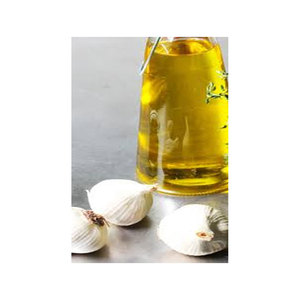 Huile d'ail de qualité supérieure, huile essentielle pressée à froid pour le bien-être et les applications culinaires - Product Image 1