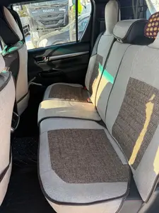 Toyota Hilux VIII 2022, Bajo Kilometraje, Caja de Cambios Automática, Volante a la Izquierda, Neumáticos R20, Estado Oscuro - Product Image 5