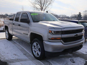 ( T&D ) Camioneta Chevrolet Silverado 2016 Usada en Buen Estado - Product Image 1