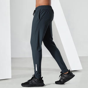 กางเกงวอร์มผู้ชาย สินค้าขายส่งยอดนิยม ชุดกีฬา กางเกงวอร์มผู้ชาย ชุดกีฬาอินเทรนด์ จัดหาสินค้าจำนวนมากจากโรงงานโดยตรง - Product Image 3