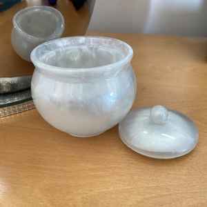 Frascos de Resina Transparente para Almacenamiento de Joyas, Proyectos de Manualidades y Accesorios Hechos a Mano, Decoración, Almacenamiento y Exhibición - Product Image 2