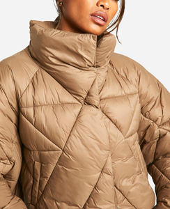OEM/ODM chaqueta de burbujas impermeable y a prueba de viento de talla grande de color sólido para mujer chaqueta de burbujas cálida con cuello levantado - Product Image 3