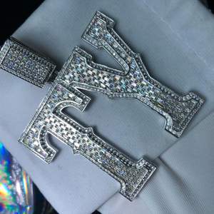 Pendentif de luxe en argent sterling 925 avec clarté VVS coupe baguette Moissanite chaîne glamour de haute qualité pendentifs en diamant breloques - Product Image 2