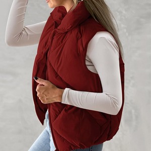 Veste d'équitation de compétition pour femmes de haute qualité, sans manches, légère, en polyester, avec logo personnalisé - Product Image 3