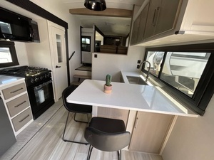 Nouveau 2027 Fo_forest River Salem Hemisphere 36FL - Product Image 3