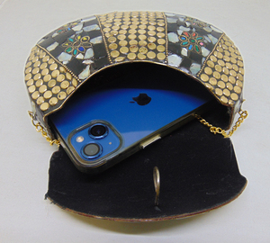 Sac à main à bandoulière pour femme, pochette de soirée en métal brillant - Product Image 3