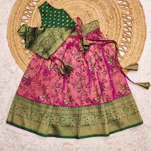 Seda suave Kanjivaram de excelente calidad con tejido Kida Lehenga Choli exportador mundial de Surat a la tarifa más baja - Product Image 5