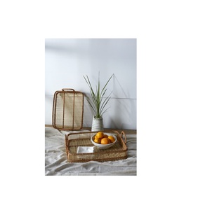 Plateau en rotin de bambou fait main plateau en rotin avec poignée tissé à la main rond haut mur plateaux de séparation des aliments multi-usages - Product Image 1