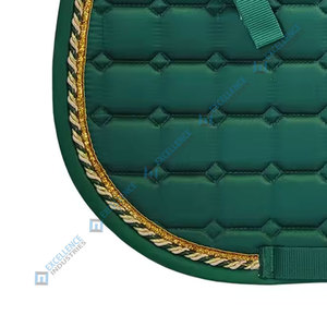 Almohadilla de sillín de satén Premium ligera para caballos Soporte cómodo Material transpirable Diseño personalizable Logotipo Servicio OEM - Product Image 4