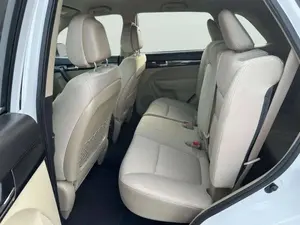 KIA SORENTO LX 2011 USADO, Volante a la Izquierda/Derecha - Product Image 6