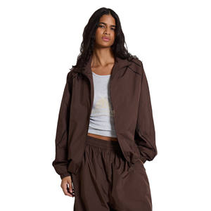 Conjunto Deportivo de Dos Piezas con Capucha y Cordón Ajustable para Mujer, Cortavientos Sólido Personalizable, 100% Poliéster, Transpirable, Impermeable y de Secado Rápido - Product Image 3