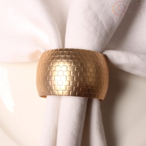 Anneaux de serviette de table en métal de qualité supérieure pour mariage - Design luxueux pour rehausser l'expérience culinaire à la maison et lors d'occasions spéciales - Product Image 3