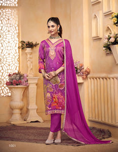 Ensemble Kurti imprimé Jacquard en soie pure Tissu Schimmer Adultes Vêtements indiens et pakistanais Conception de position numérique pour les fêtes - Product Image 5