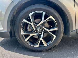 CLEAN- TITLE-USADO-TOYOTA-LISTO PARA ENVÍO-ENTREGA PUERTA A PUERTA-XLE DE 2017 - Product Image 2