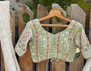 Collection Lehnga traditionnelle indienne premium pour les vêtements de fête de mariage lehenga Choli pour les femmes de Surat India vente en gros - Product Image 3