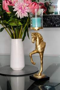 Bougeoir en métal antique au design vintage parfait pour les cérémonies de ferme rustiques. - Product Image 6