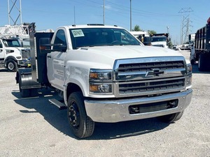 Véhicule de transport routier professionnel conçu pour l'accouplement de remorques et la livraison de marchandises, prêt à la mobilité - Product Image 5