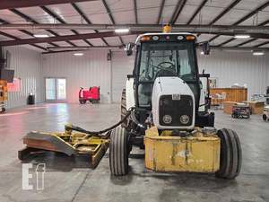 Tractor MASSEY FERGUSON 5455, Equipo Agrícola 4x4, Tractor de Ruedas Usado Massey Ferguson 385/290 de FRANCIA, Envío a Todo el Mundo - Product Image 2