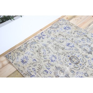Tapis turc vintage 4x4,4 pieds, tapis bleu à motifs floraux en laine - Product Image 5
