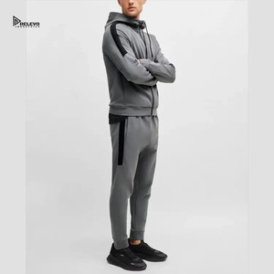 ชุดวอร์มฤดูหนาวแบบกำหนดเอง ผ้าฝ้าย 100% ระบายอากาศได้ดี สวมใส่สบาย เหมาะสำหรับใส่ลำลอง ออกกำลังกาย หรือพักผ่อน คุณภาพพรีเมียม นุ่ม น้ำหนัก 280 GSM - Product Image 4