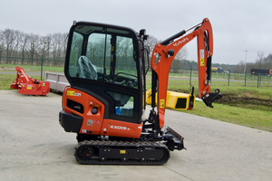 Mini-excavatrice Kubota KX019-4 haute performance, 1,8 tonne, mini-excavatrice d'origine, chenilles en caoutchouc, diesel, aménagement paysager, ferme, jardin - Product Image 4