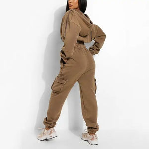 Trajes de chándal casuales para mujer de Venta caliente con mangas largas Tamaños personalizados de color sólido para la temporada de invierno - Product Image 4