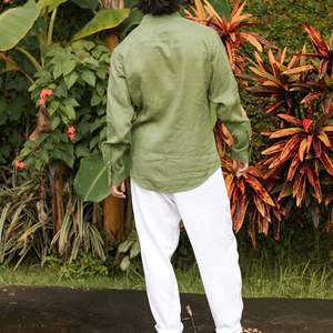 Chemises en lin et coton de qualité supérieure personnalisées OEM pour hommes Chemise de plage décontractée à manches longues et à boutons à séchage rapide respirante Bangladesh - Product Image 6