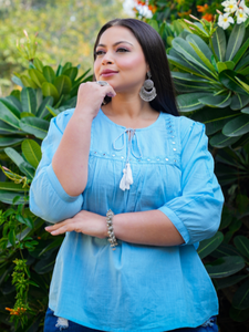 Haut brodé en coton de haute qualité pour femmes, bleu clair et manches 3/4, dernier haut à col en V pour femmes, hauts en coton indien - Product Image 3