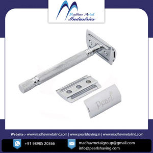 Maquinilla de afeitar segura de la mejor calidad con mango de acabado de latón del exportador indio - Product Image 2